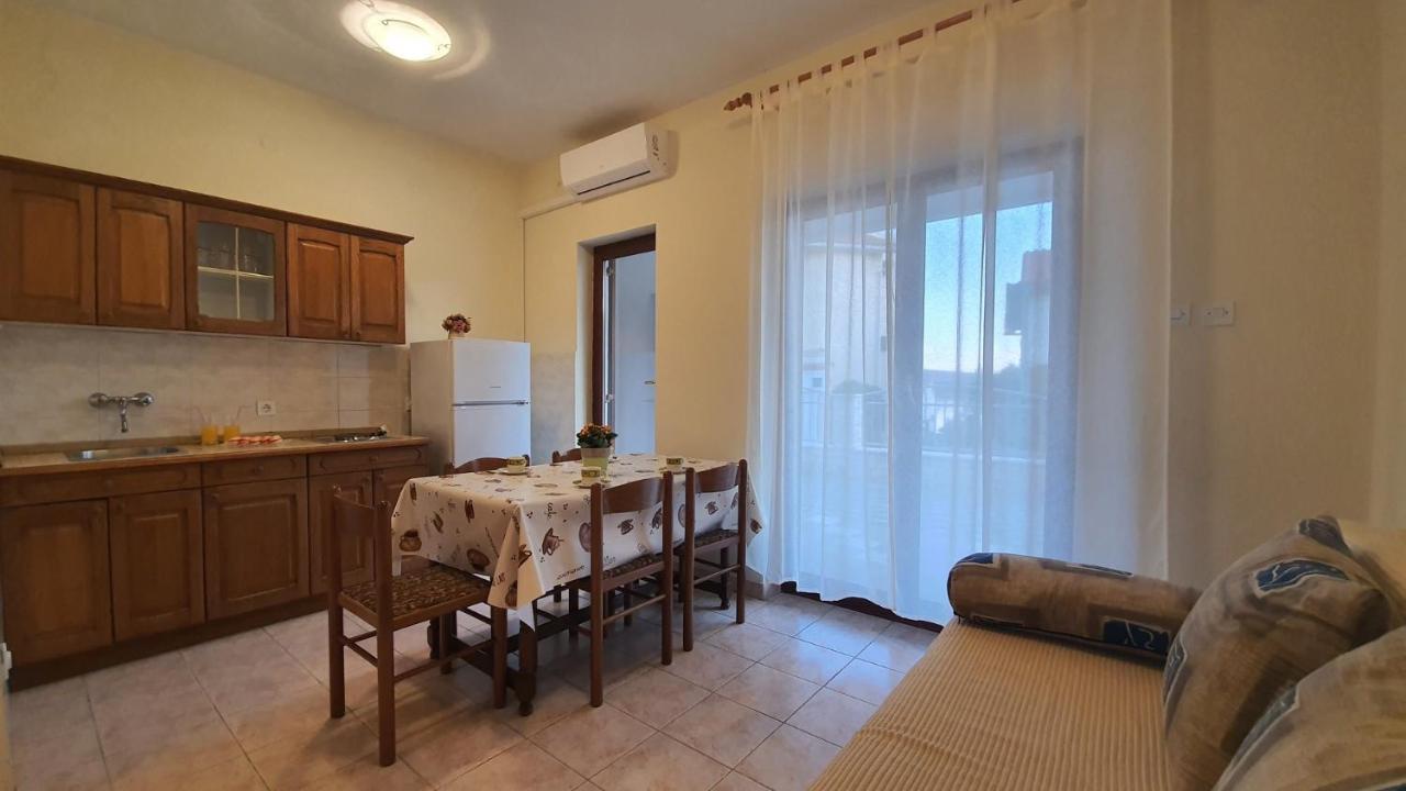 Apartmani Anita Zaboric Exteriör bild