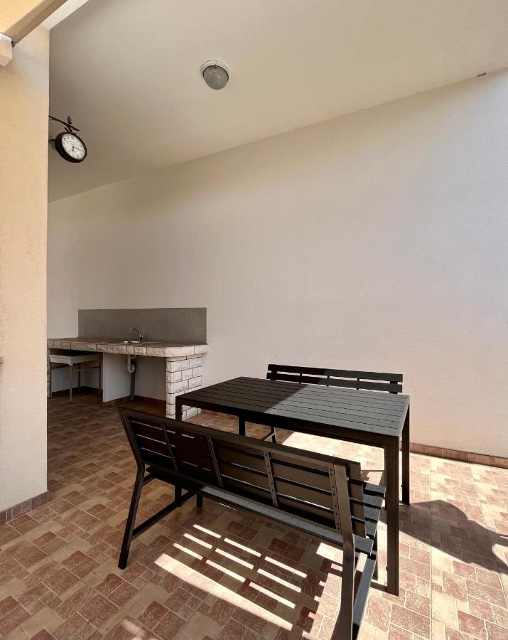 Apartmani Anita Zaboric Exteriör bild